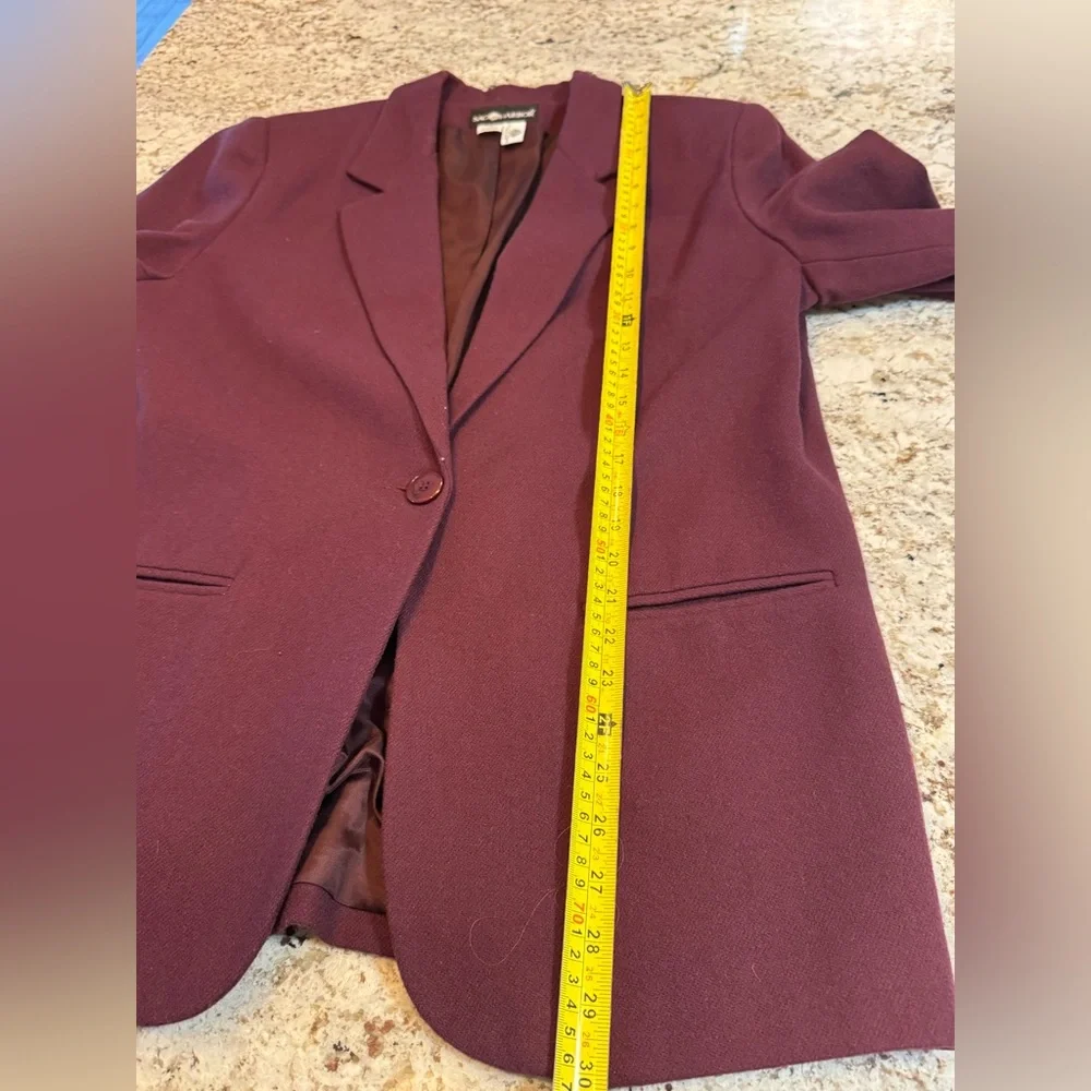 Sag Harbor Deep Wine Blazer 100% Wool - Picture 4 of 5